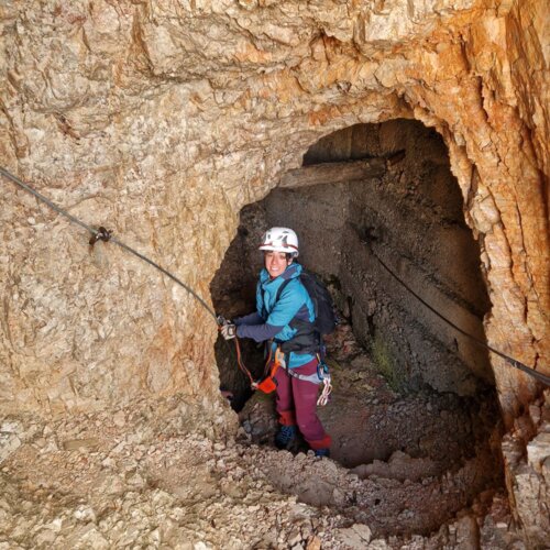 Escursione In Grotta