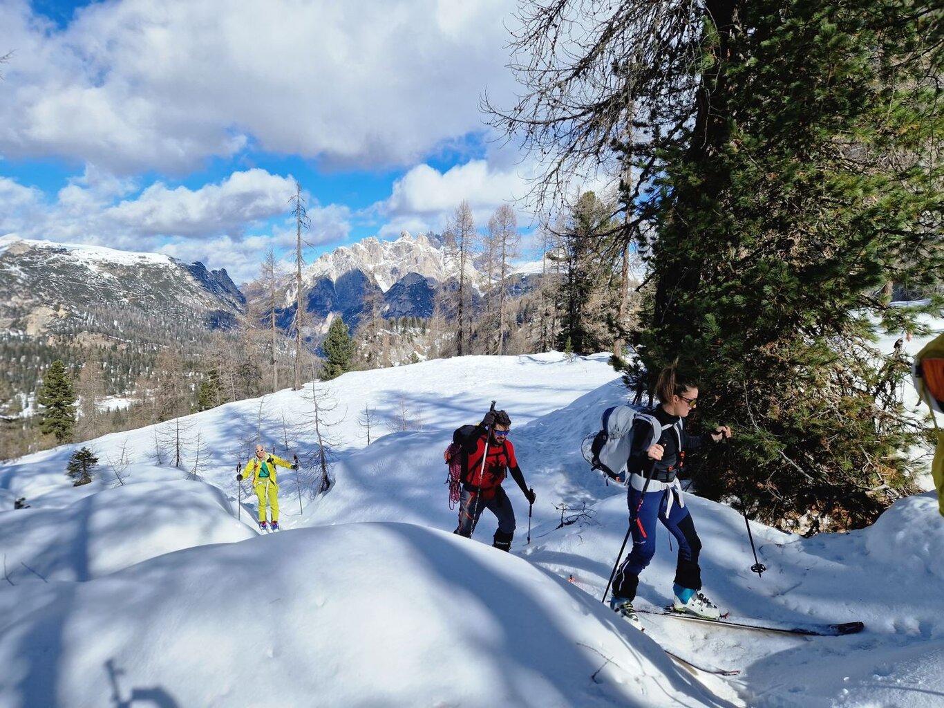 Quali sono le regole da seguire quando si fa sci alpinismo?